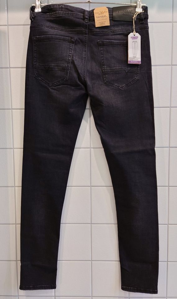 Herren-Slim Jeans v. Kaporal 33/32 blau Neuwertig in Köln