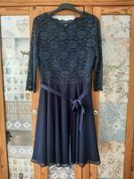 Kleid, festlich, von P & C ♥️ 1x getragen! 38/40 , dunkelblau Hessen - Haiger Vorschau