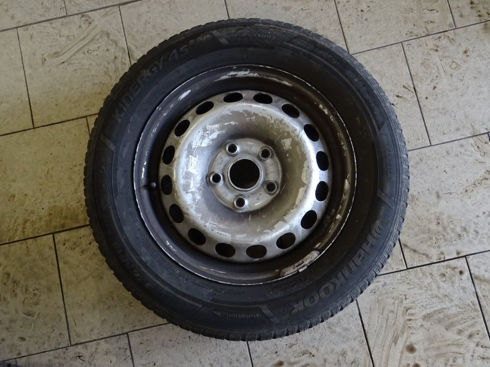 Satz Allwetterreifen VW Caddy 195/65R15 95H Hankook 4Season in Burgstädt