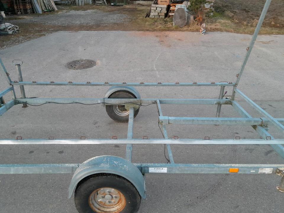 Anhänger Werbeanhänger Jägerstand Fahrgestell Autoanhänger in Bockhorn