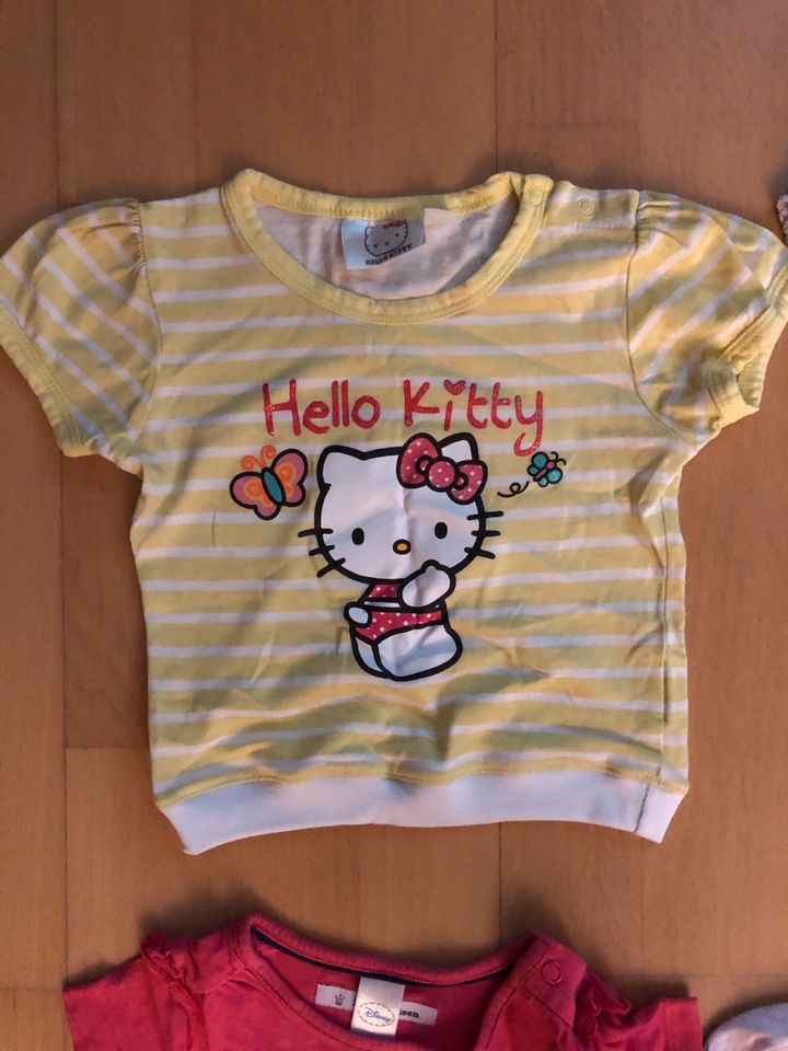 KINDERSACHEN TSHIRT GR 86 KURZARM HELLO KITTY MINI MAUS H&M in Berlin