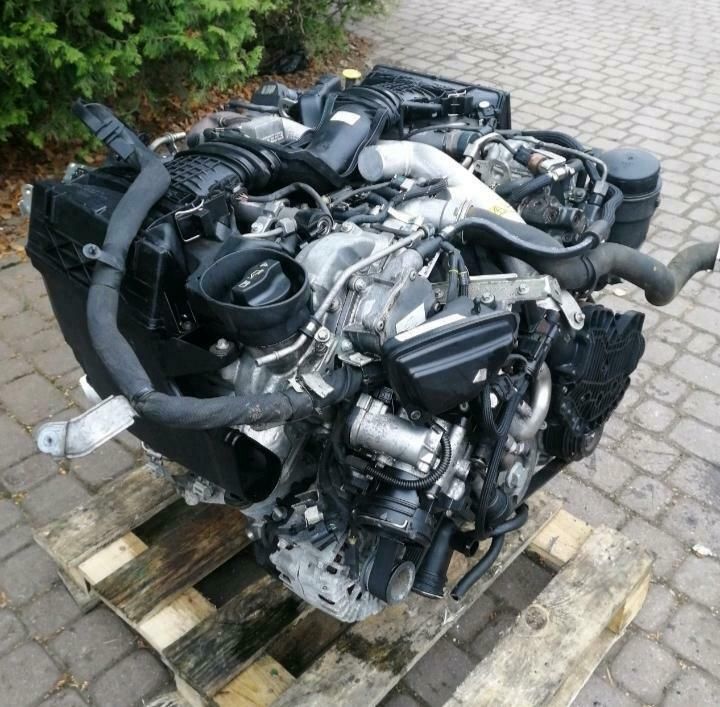 MOTOR MERCEDES 642852  642.852 E350 CDI CLS 265PS komplett in Dippoldiswalde