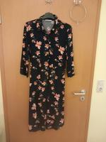 Kleid mit großen Blumen Hessen - Dieburg Vorschau