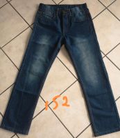 Mädchen Hose Jeanshose Größe 152, dunkelblau, neuwertig Niedersachsen - Wesendorf Vorschau