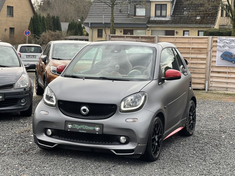 Smart ForTwo Brabus/TailorMade/Navi/Rückfahrcam/TüvNeu in Rellingen