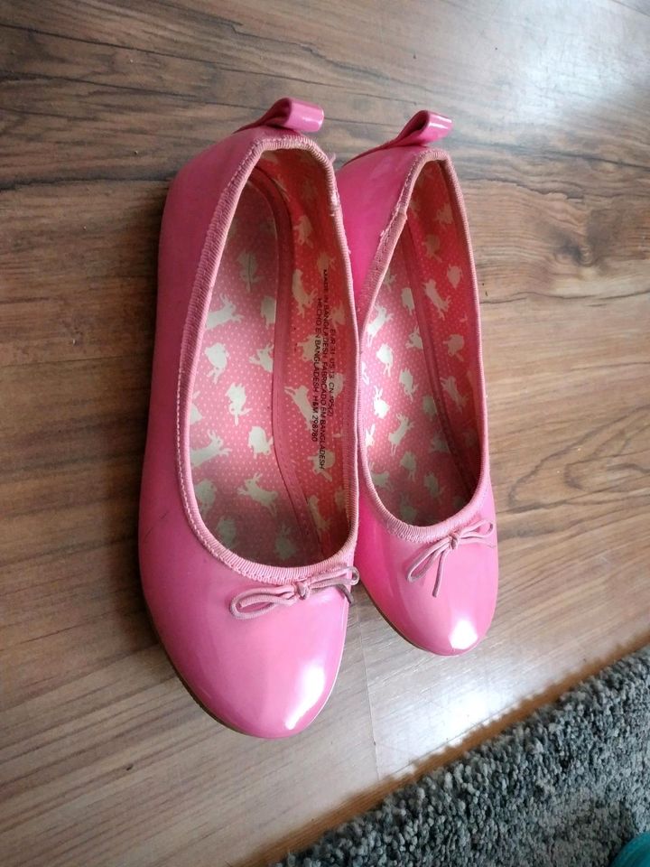 Wie neu H&M Ballerina Mädchen Schuhe pink gr 31 in Langen (Hessen)