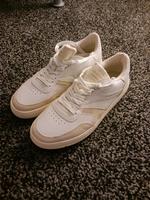GANT sneaker Damen 38 weiß beige Neuwertig Niedersachsen - Varel Vorschau