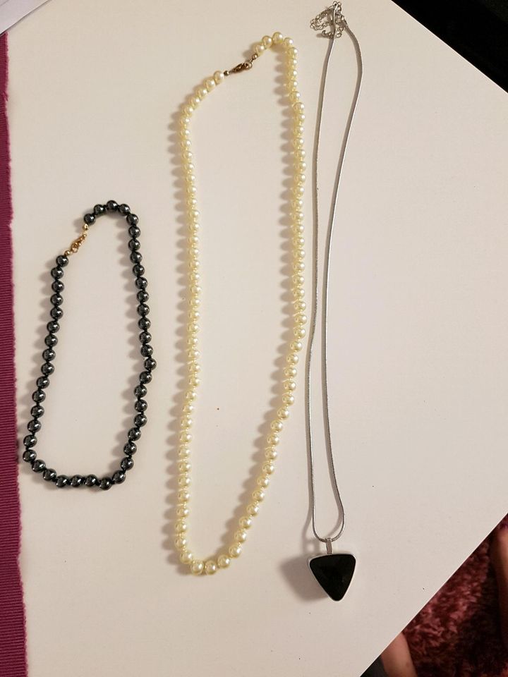 Tolle Damen Modeschmuck Halsketten 3 Stück Perlen Stein TOP 1A* in Bayern -  Augsburg | eBay Kleinanzeigen ist jetzt Kleinanzeigen