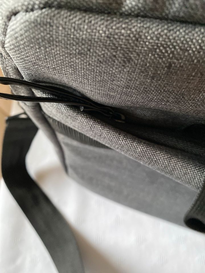 Laptoptasche (neuwertig) in Ratingen