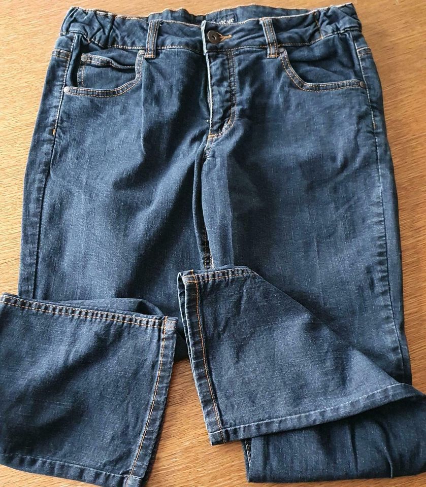 Damenjeans K21 in Geschwenda