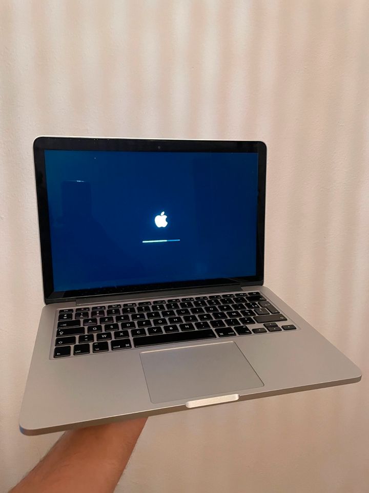 MacBook Pro 2015, 13 Zoll, 256 GB, 8 GB RAM (Defekt Tastatur) in Freiburg im Breisgau