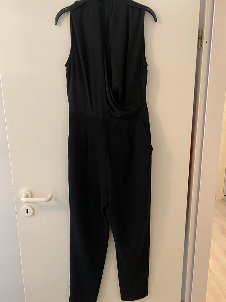 Overall von Zara in Wiesbaden