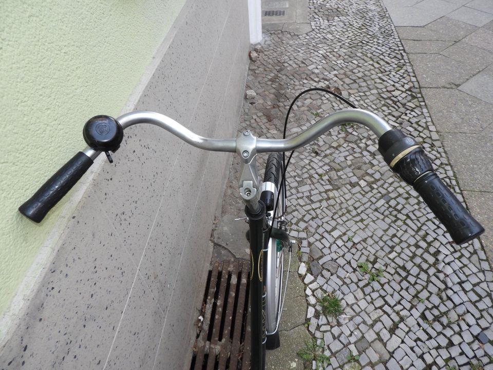 Klassisches Fahrrad 100% PERFEKT NEU gemacht Damen Rad 26 8 zoll in Berlin