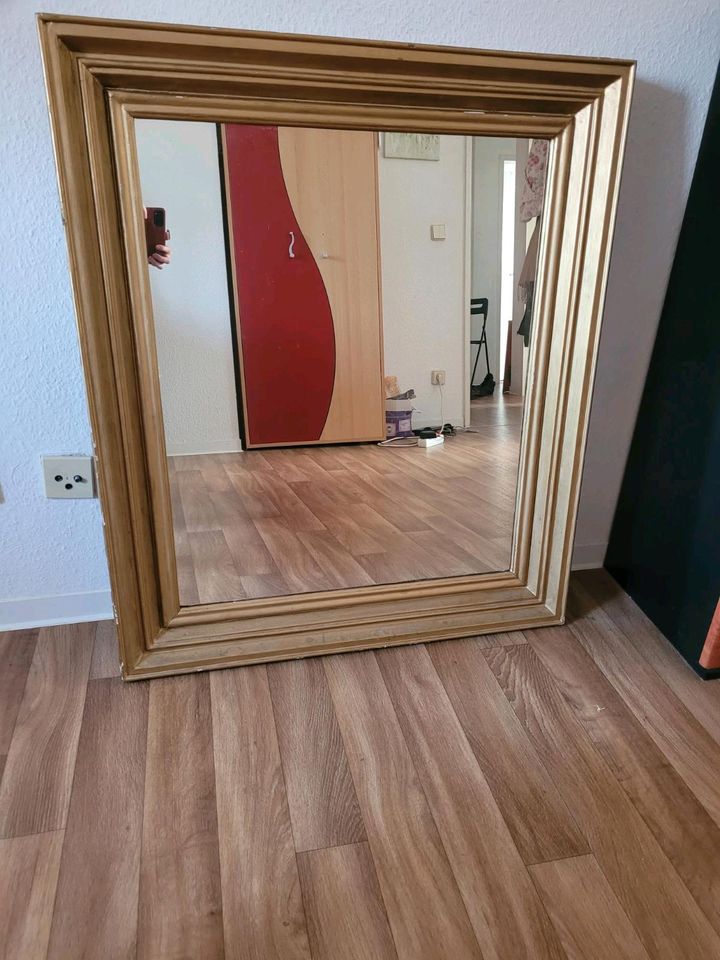 Sehr großer Spiegel true vintage Holz Holzrahmen in Leipzig