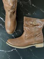 Esprit Stiefelette Boots mit Lochmuster cognac braun Gr. 39 Bayern - Windberg Vorschau