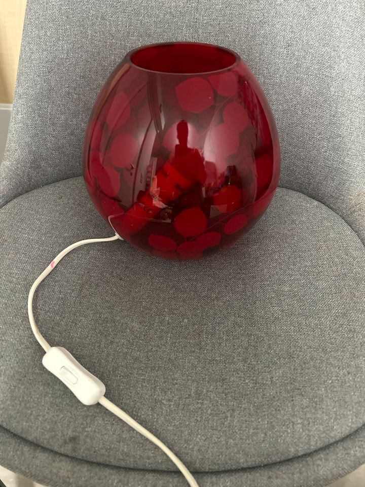 Lampe von Ikea mit Leuchtmittel in Sulzbach a. Main