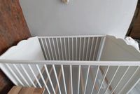 Babybett in weiß von Ikea (Hensvik) Nordrhein-Westfalen - Kreuztal Vorschau