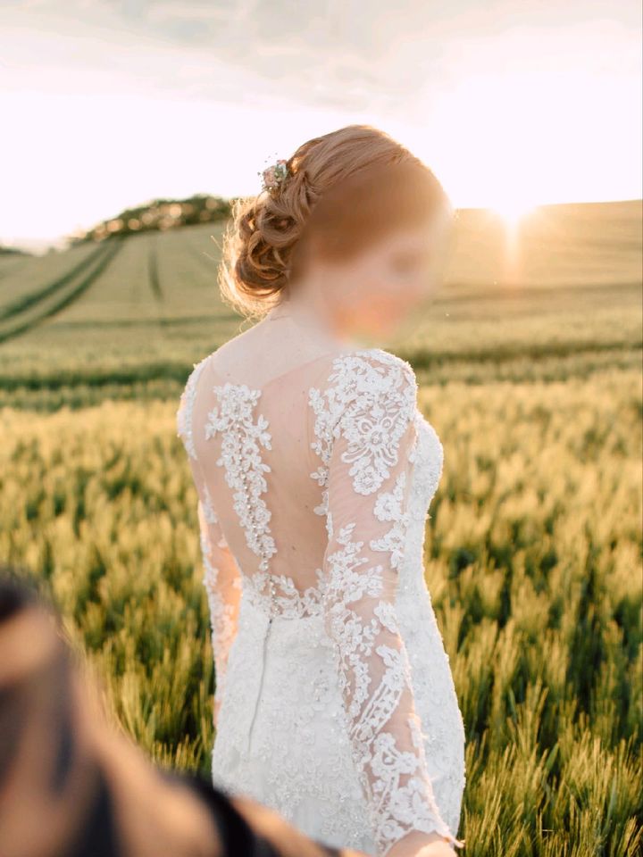 Brautkleid Hochzeitskleid Spitze in Neuwied