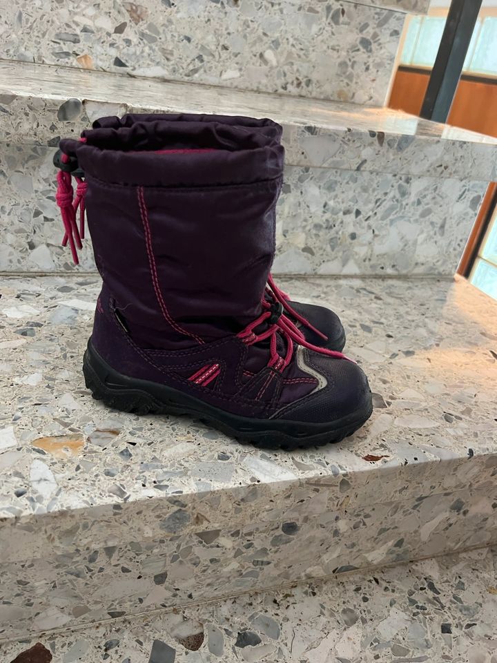 Superfit Winterstiefel Gr. 29 sehr gut erhalten lila Mädchen in Aalen