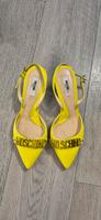 Moschino Riemchen Pumps neon gelb 38 Osterholz - Blockdiek Vorschau