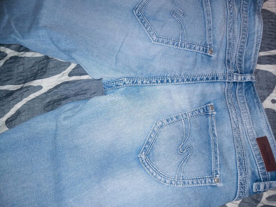 Blue Monkey Jeans Charlotte W 32 in Berlin