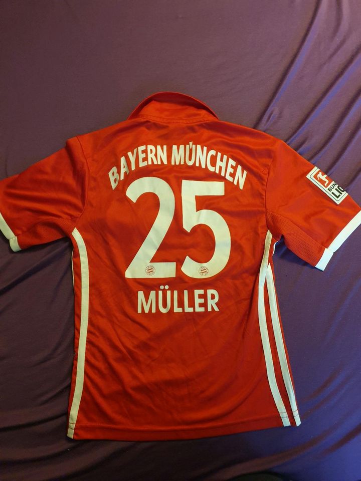 Bayern München Shirt Trikot 116 Junge in Recklinghausen