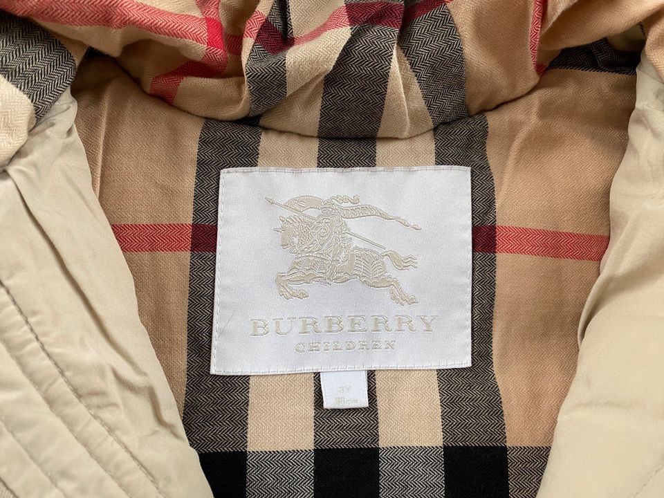 Winterjacke Wintermantel Burberry, Gr. 98, w. neu in Bayern - Selb |  Babykleidung Größe 98 kaufen | eBay Kleinanzeigen ist jetzt Kleinanzeigen