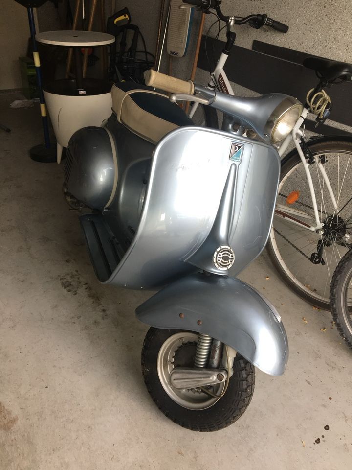 Vespa VNA2T restauriert in Saarbrücken