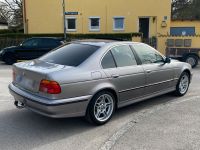 BMW 523i E39 LPG DSP PDC SD AHK EL.Sitze TÜV 10/25 Obergiesing-Fasangarten - Obergiesing Vorschau