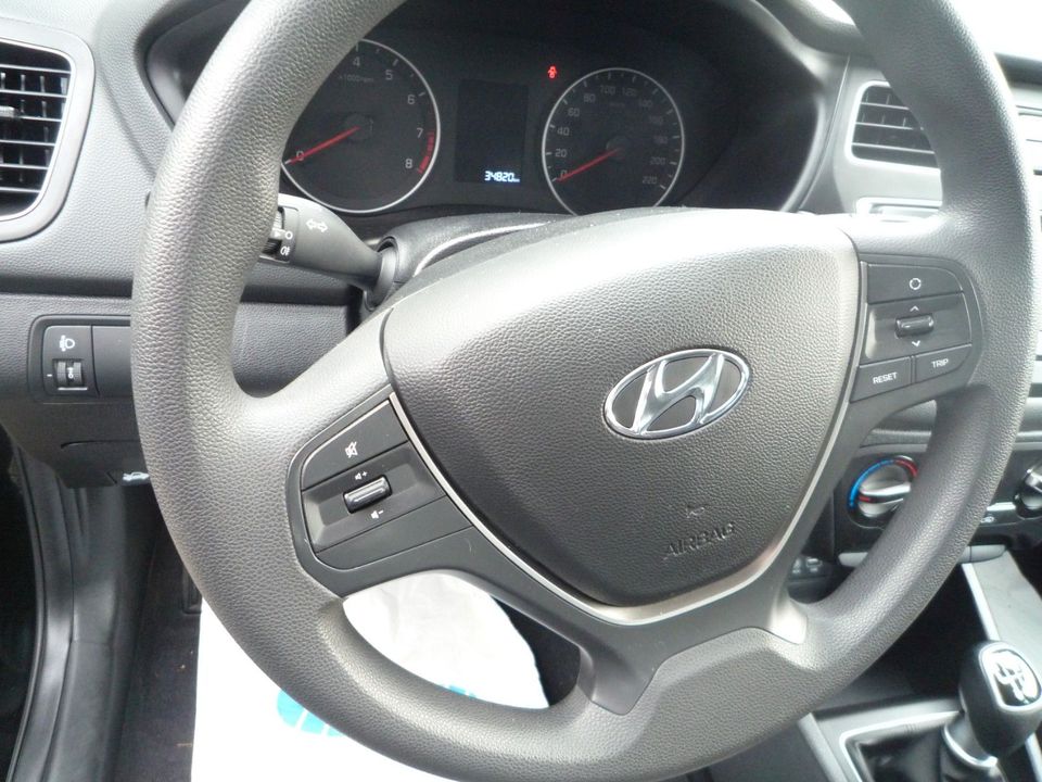 Hyundai i20 Select in Falkenberg