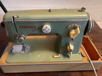DDR Nähmaschine elektrisch Guss Veritas Zickzack (defekt) Dresden - Pieschen Vorschau