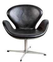 FRITZ HANSEN Arne Jacobsen 3320 Swan Chair aus schwarzem Leder Hamburg-Nord - Hamburg Winterhude Vorschau