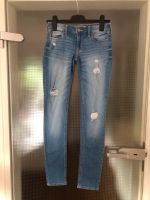 Hollister Jeans  blau 25/31 Nordrhein-Westfalen - Lippstadt Vorschau