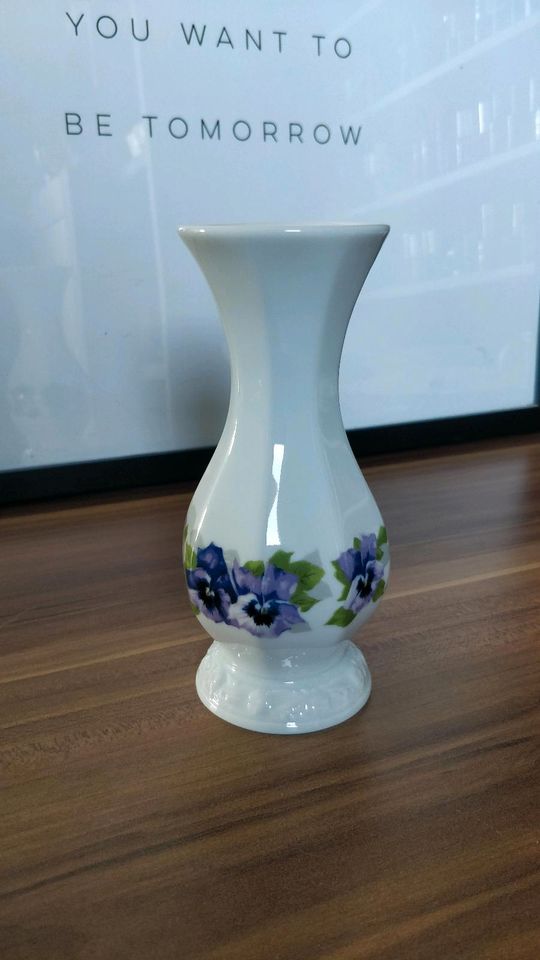 2 Porzellan Vasen | Rosenthal | Stiefmütterchen | Rosenkante in Pliezhausen