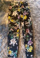 H&M Hose Blumen floral schwarz bunt Gr 38 Bayern - Poing Vorschau