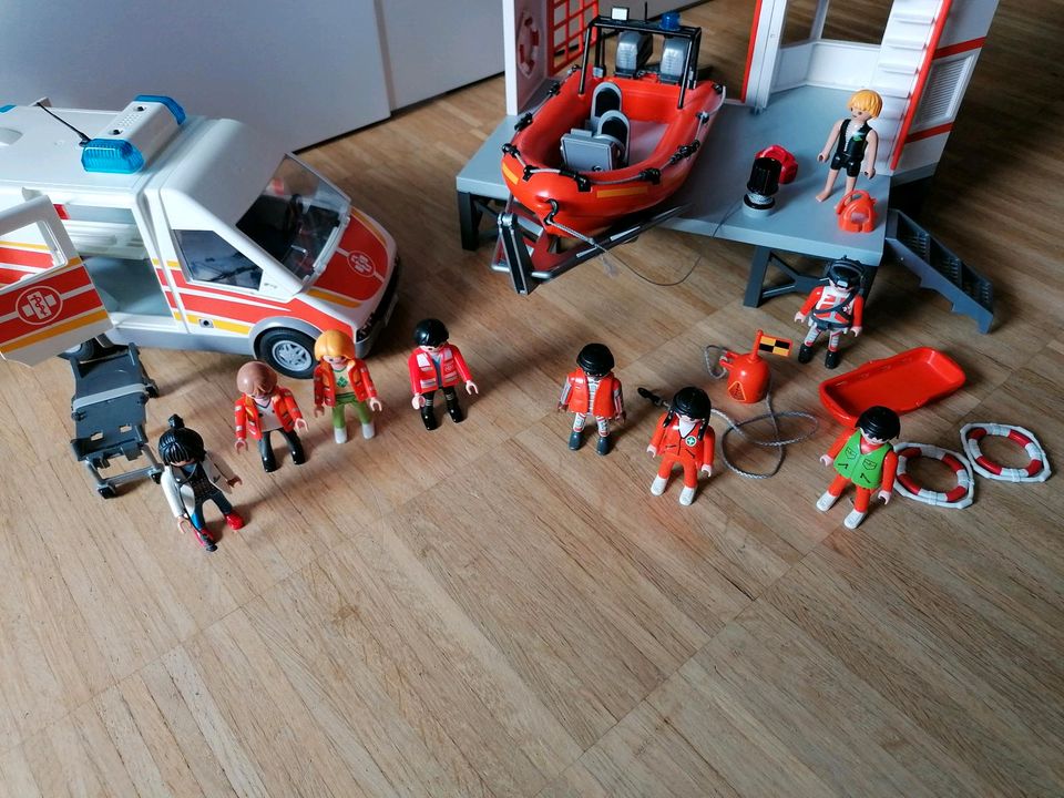 Playmobil Küstenwachstation, Krankenwagen, Notarztmotorrad in Frechen