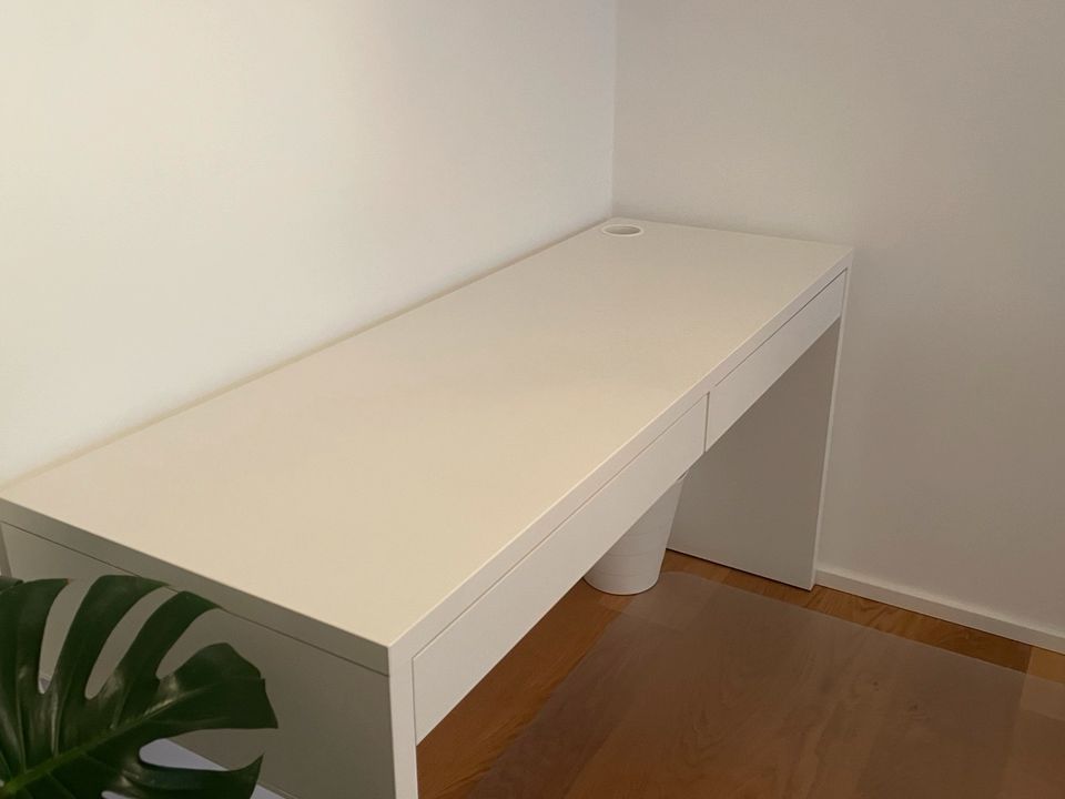 Weißer Schreibtisch Ikea Micke 142x50cm *neuwertig* in Lahnstein