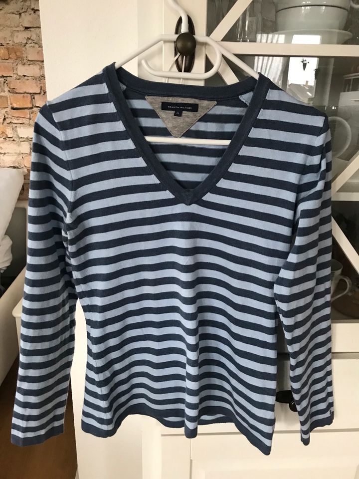 Tommy Hilfiger Pullover M in Dörfles-Esbach