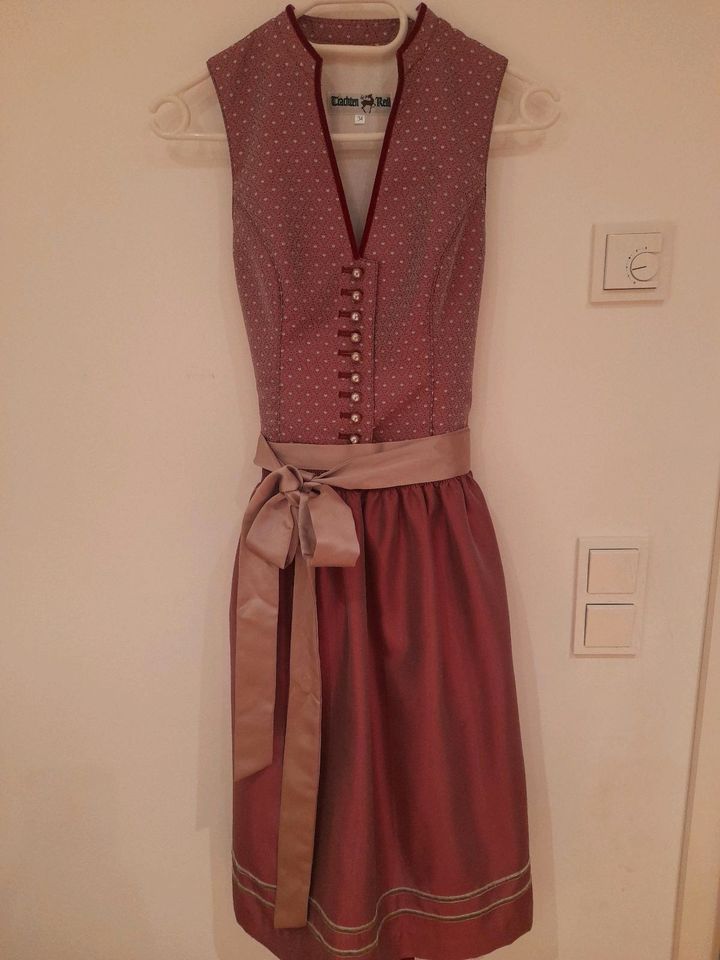 Dirndl Mididirndl 34/36 in Dachau