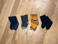 3x warme Socken und 1x Stoppersocken in Gr. 62/68 Gr. 18/19/20/21 Berlin - Tempelhof Vorschau