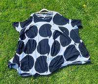 mega Shirt Rundholz onesize ballonform Polka dots XXXL Mecklenburg-Vorpommern - Greifswald Vorschau