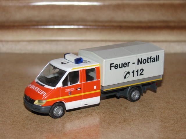 Herpa 046633 MB Sprinter Pritsche-Plane Feuerwehr Düsseldorf in Fulda
