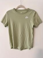 Nike T-Shirt Nordrhein-Westfalen - Euskirchen Vorschau