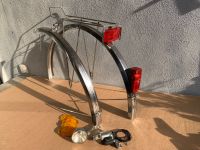 Peugeot Fahrrad Schutzbleche, Gepäckträger, Lichtanlage, für 28" West - Höchst Vorschau