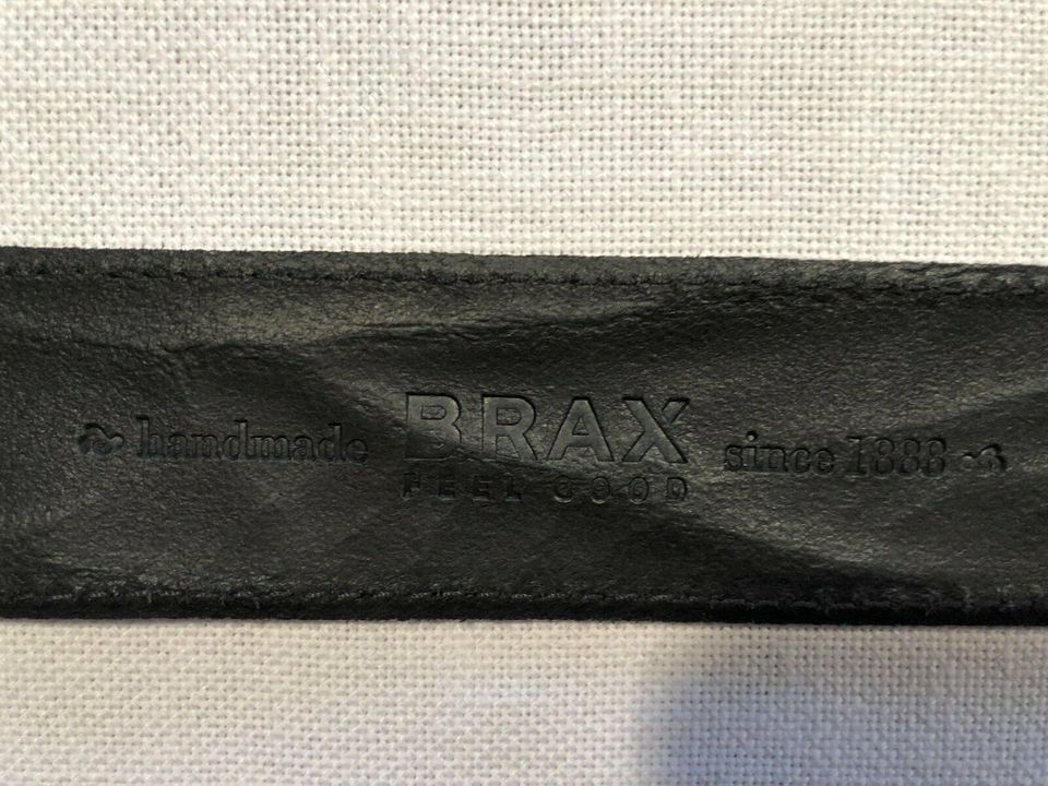 BRAX Gürtel Herrengürtel Metallschnalle Leder Italy schwarz 85 cm in  Nordrhein-Westfalen - Porta Westfalica | eBay Kleinanzeigen ist jetzt  Kleinanzeigen