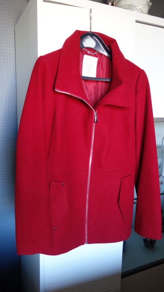 ESPRIT Damen Winterjacke Gr. 36 rot *TOP* Wolljacke in Döhlau