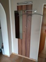 Garderobe massiv mit Spiegel - inkl. 2 Kleiderbügel Bayern - Arnstorf Vorschau