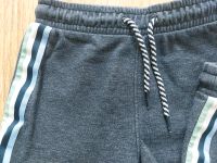 2 Shorts Kurze Hosen Tchibo 122/128 Berlin - Köpenick Vorschau