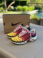 Nike Air Max Plus gelb rosa Farbverlauf Bayern - Wolnzach Vorschau