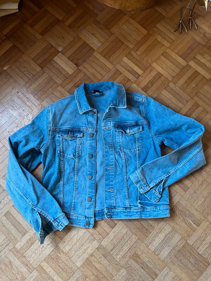 Blaue Jeansjacke von H&M, Gr. 170 in Altona - Hamburg Blankenese | eBay  Kleinanzeigen ist jetzt Kleinanzeigen